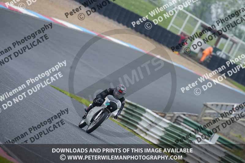 enduro digital images;event digital images;eventdigitalimages;mallory park;mallory park photographs;mallory park trackday;mallory park trackday photographs;no limits trackdays;peter wileman photography;racing digital images;trackday digital images;trackday photos